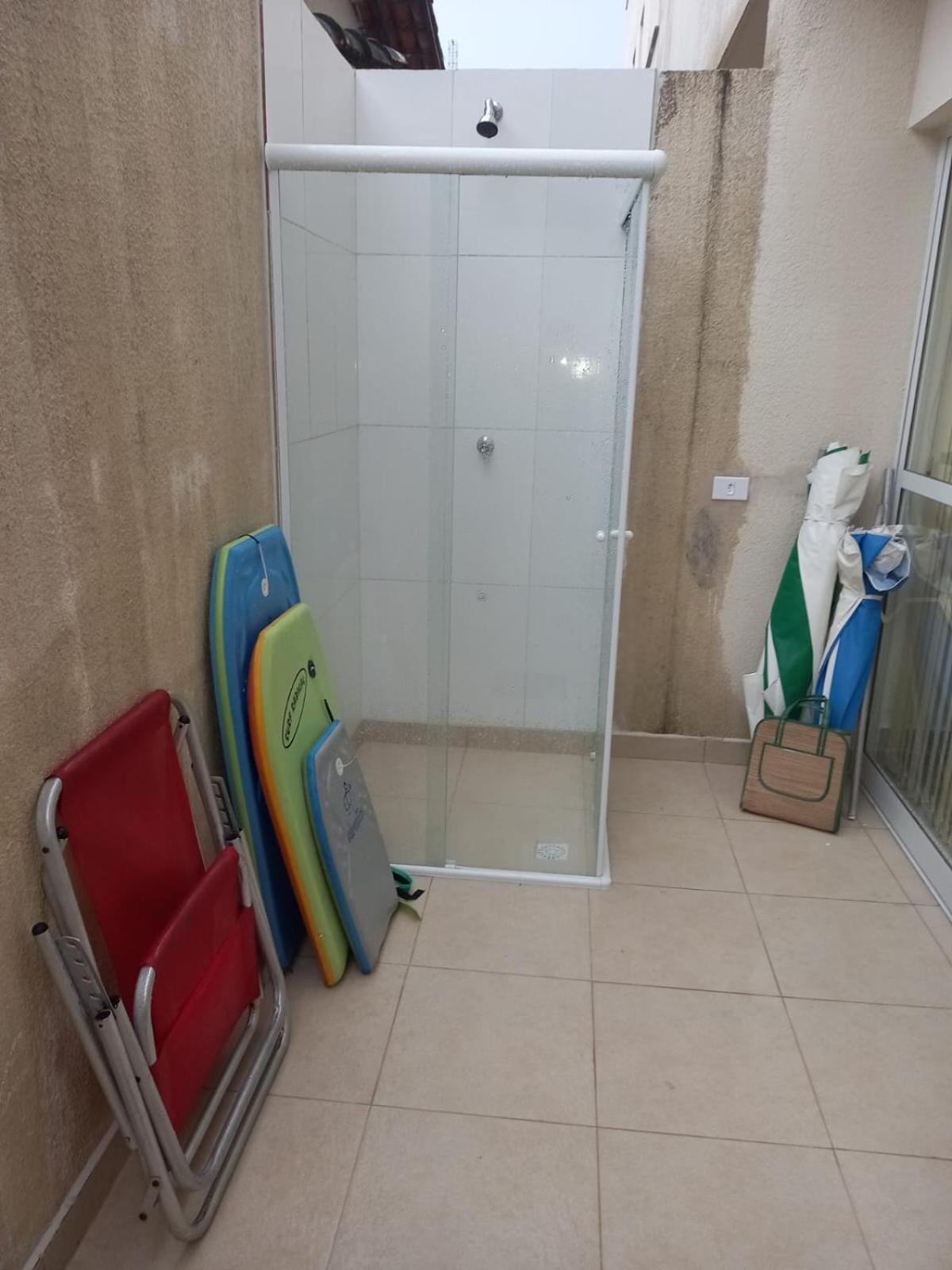 Sobrado 08 Com Duas Suites, Conf Casa de férias