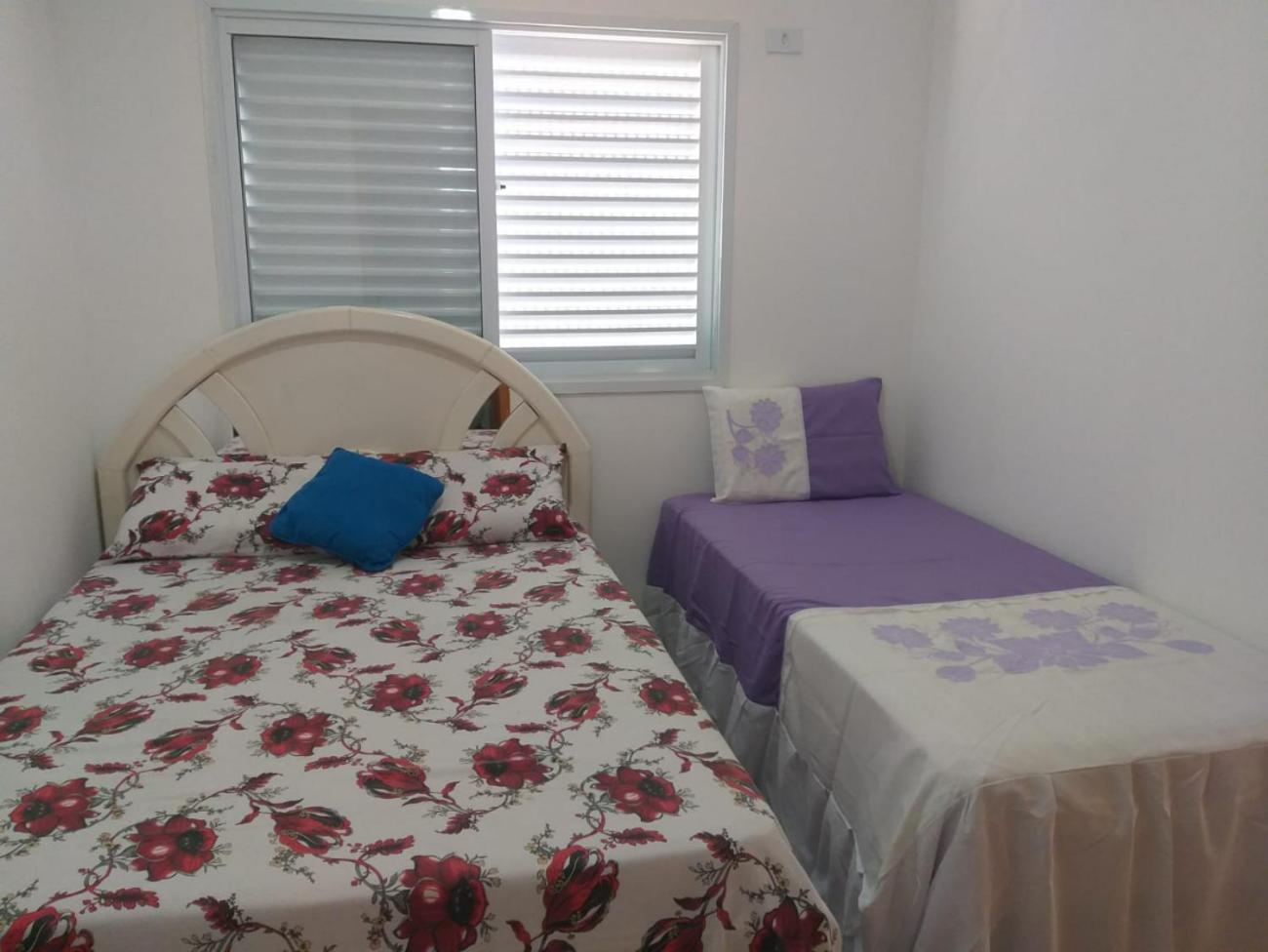 Casa de férias Sobrado 08 Com Duas Suites, Conf Guarujá