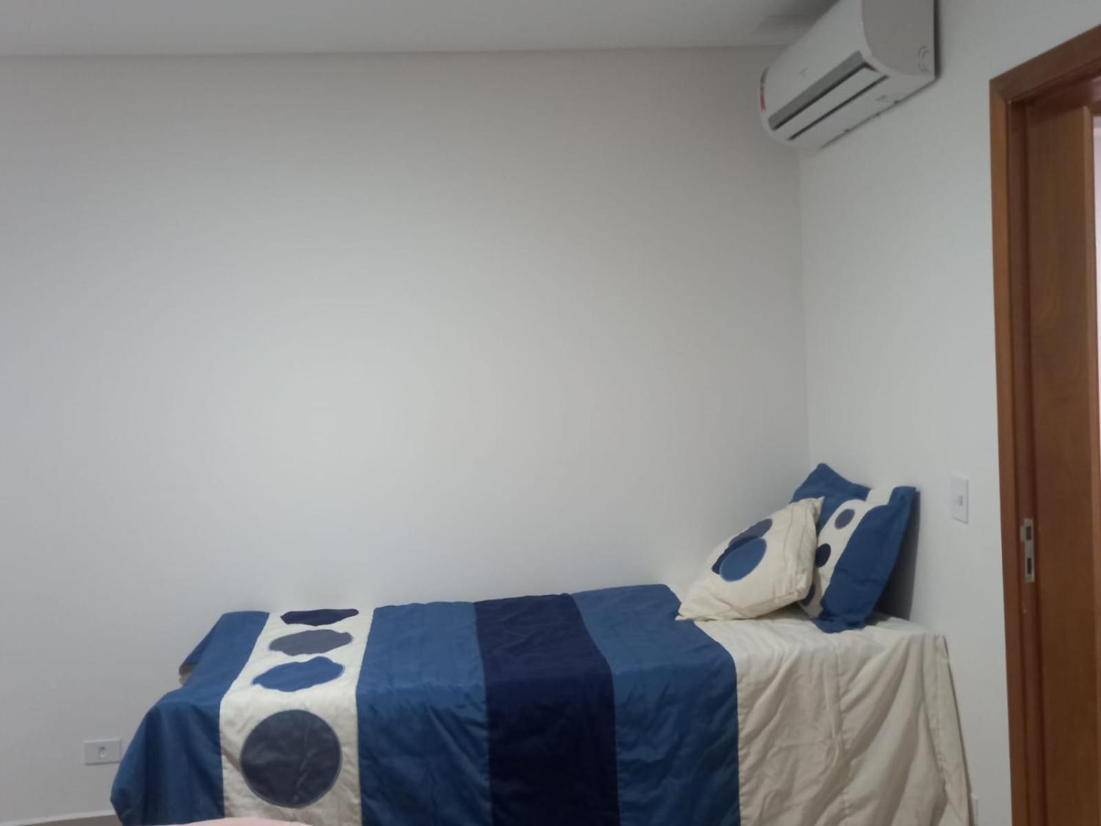 Casa de férias Sobrado 08 Com Duas Suites, Conf Guarujá