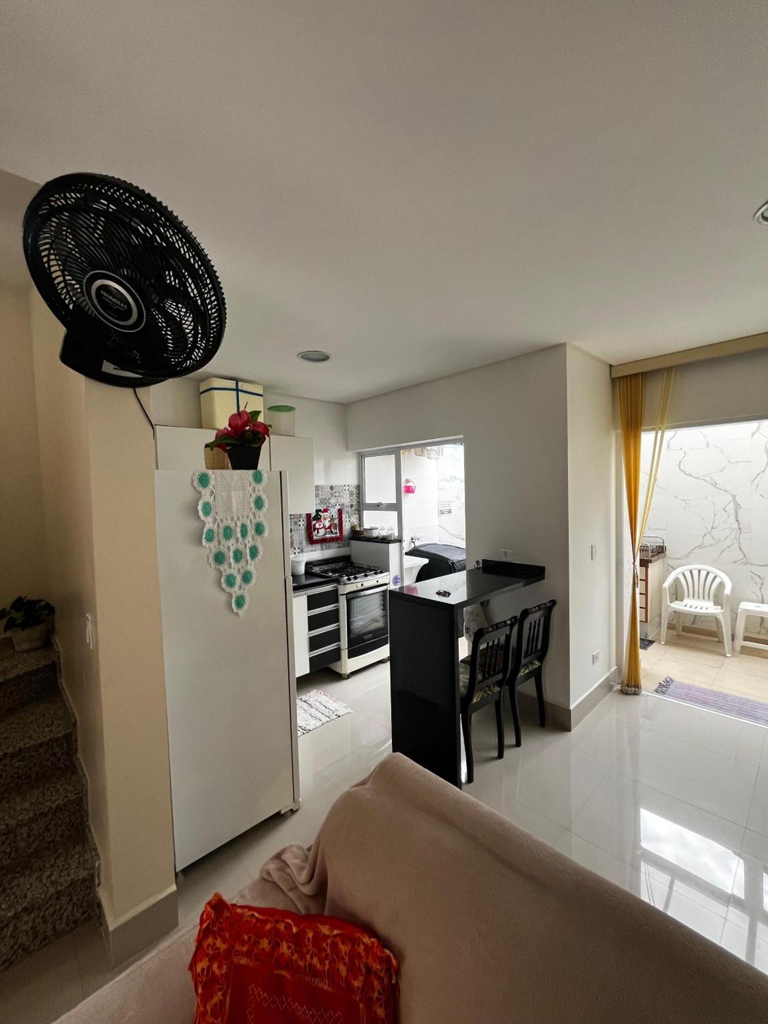 Sobrado 08 Com Duas Suites, Conf Casa de férias
