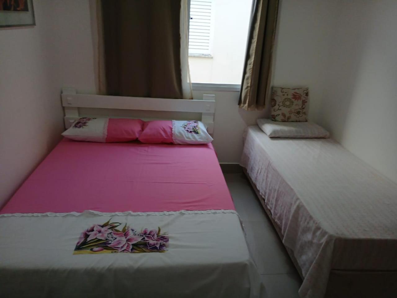 Sobrado 08 Com Duas Suites, Conf Casa de férias *