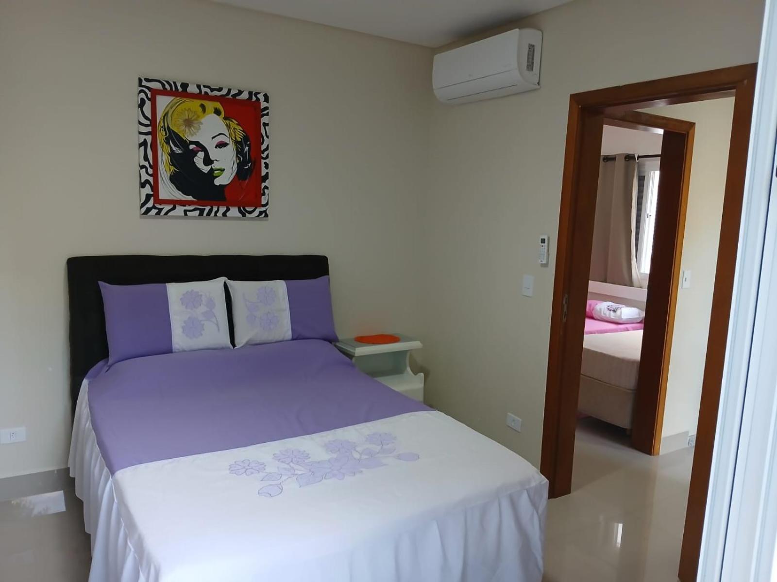 Casa de férias Sobrado 08 Com Duas Suites, Conf *